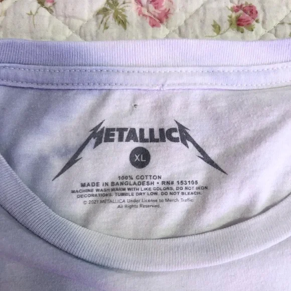 ✿ super cutesy pastel Metallica t-shirt from Hot Topic!! - Picture 6 of 6